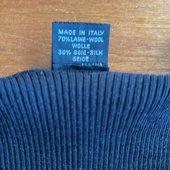 EUC OSCALITO black ribbed tank with lace insert at chest size 5 (brand sizing)L - Picture 5 of 8